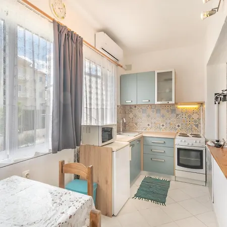 Apartments Katarine Zrinske Vodice Exterior photo
