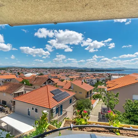 Apartments Katarine Zrinske Vodice Exterior photo