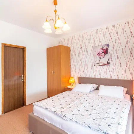 Apartments Katarine Zrinske Vodice Exterior photo