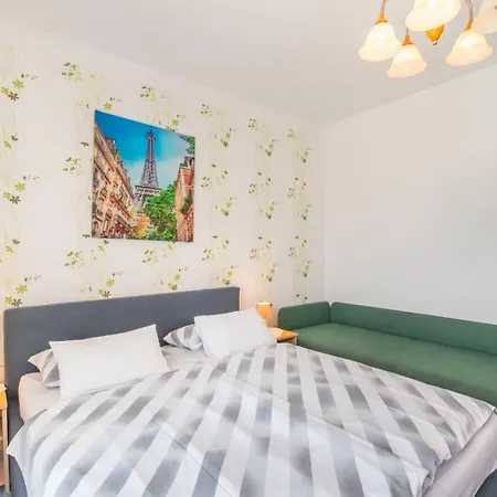 Apartments Katarine Zrinske Vodice Exterior photo
