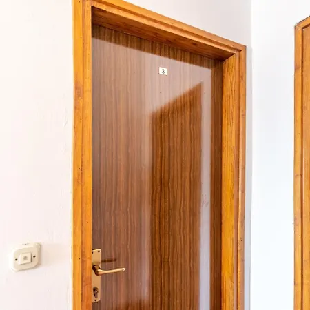 Apartments Katarine Zrinske Vodice Exterior photo