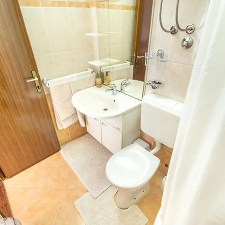 Apartments Katarine Zrinske Vodice Exterior photo